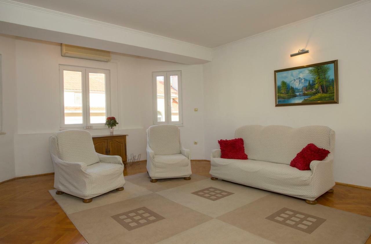 Apis Split Apartment Екстериор снимка