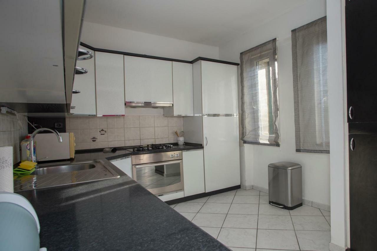 Apis Split Apartment Екстериор снимка