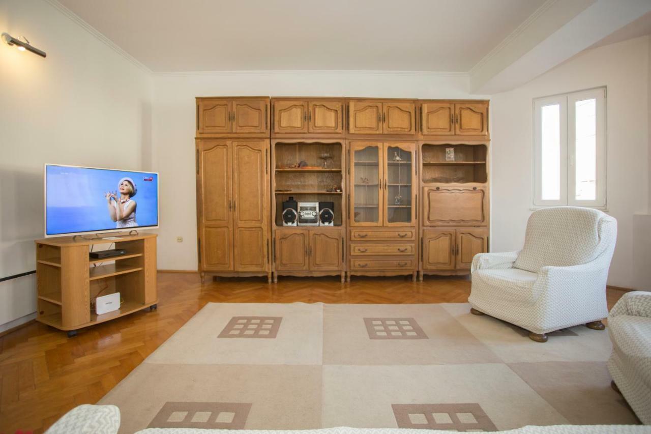 Apis Split Apartment Екстериор снимка