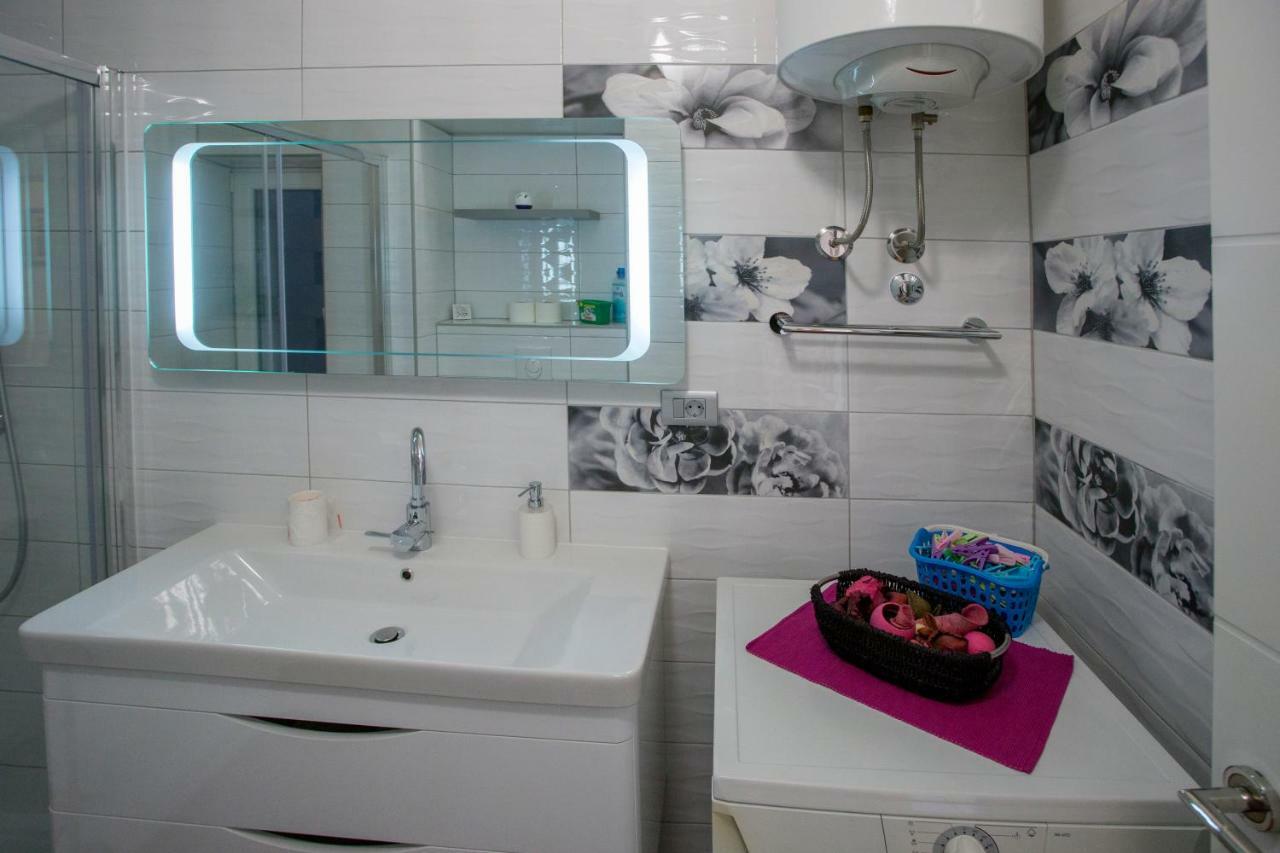 Apis Split Apartment Екстериор снимка